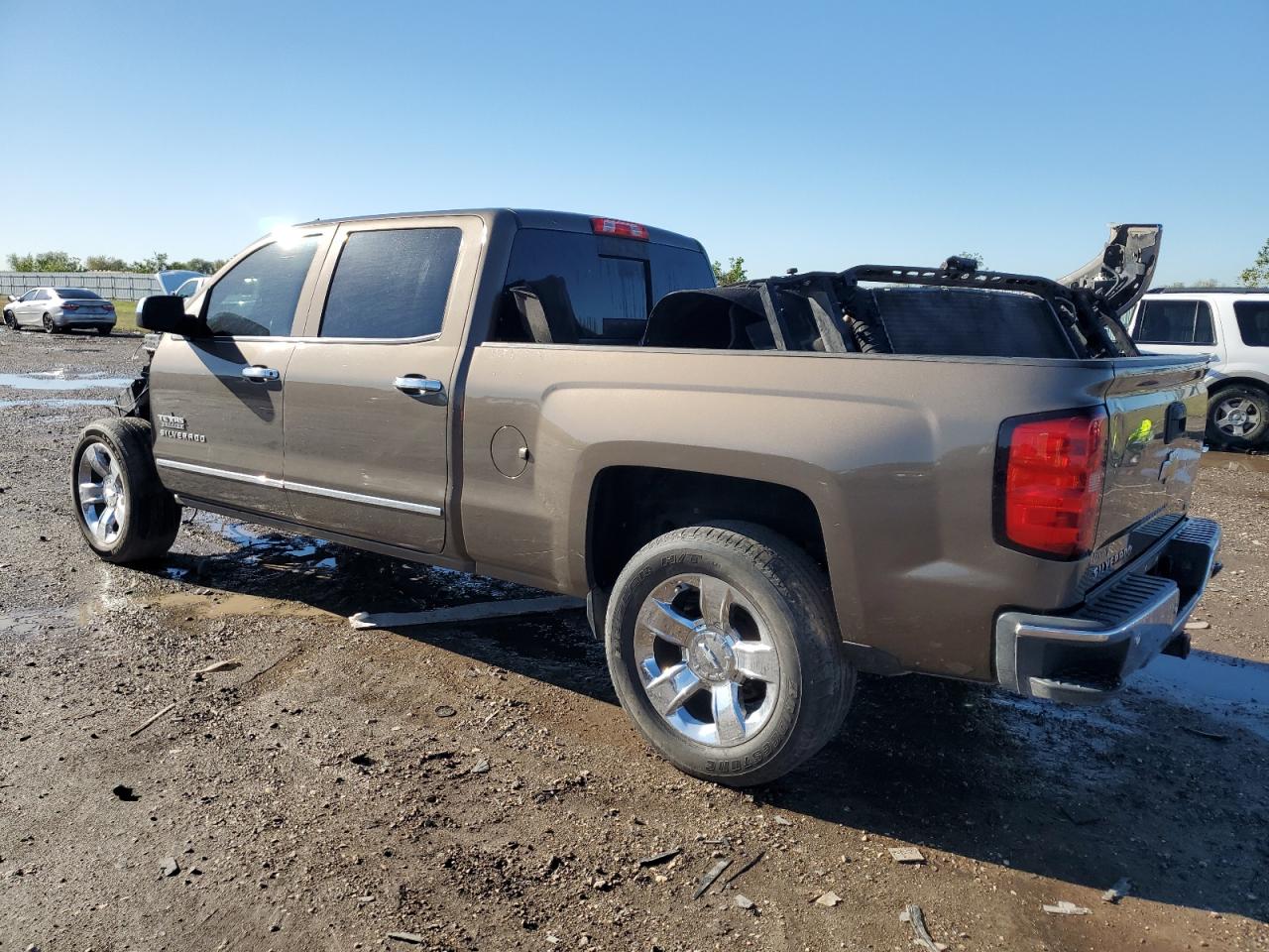 2014 Chevrolet Silverado - Image 2