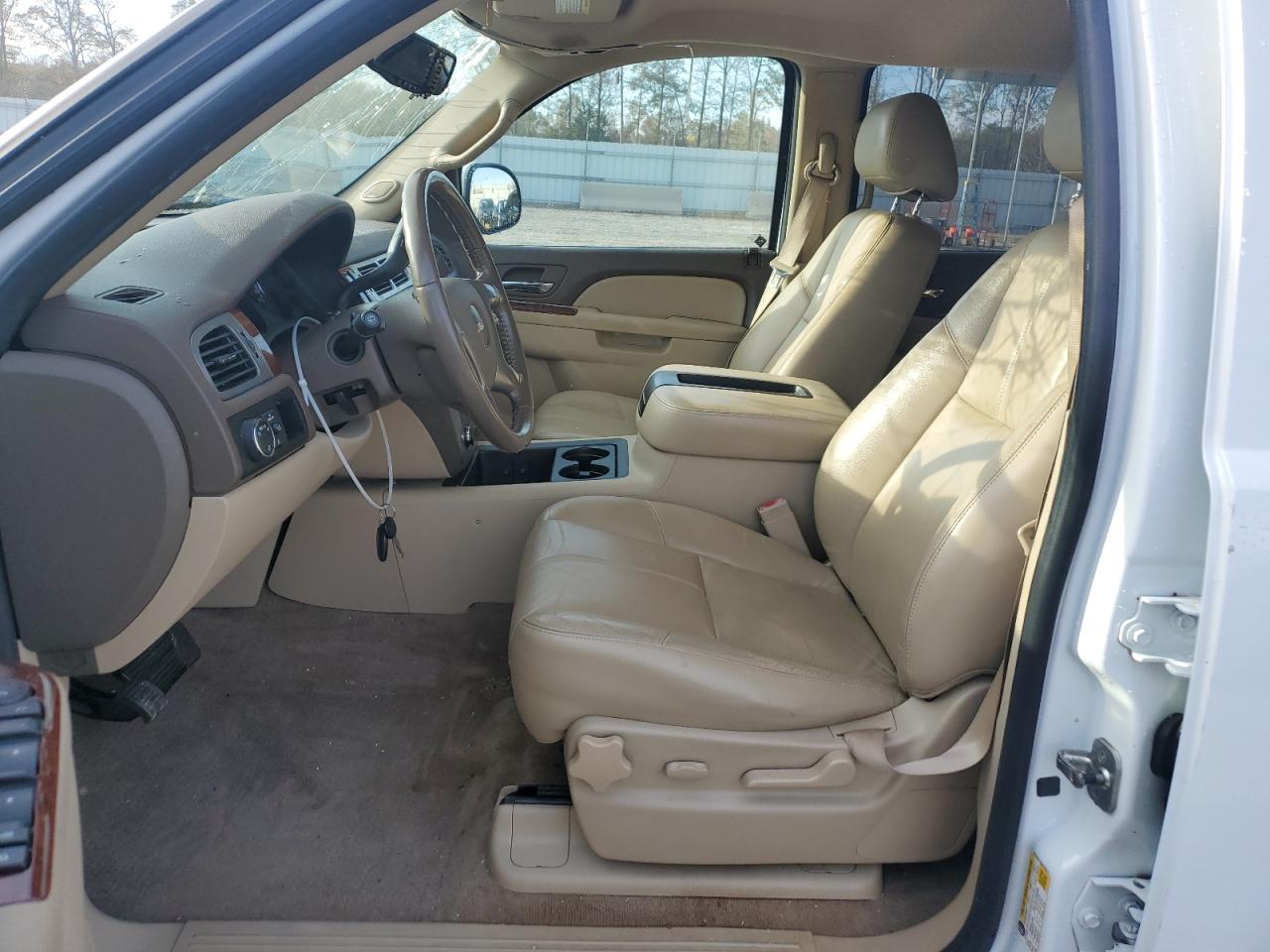 2010 GMC Yukon - Image 7