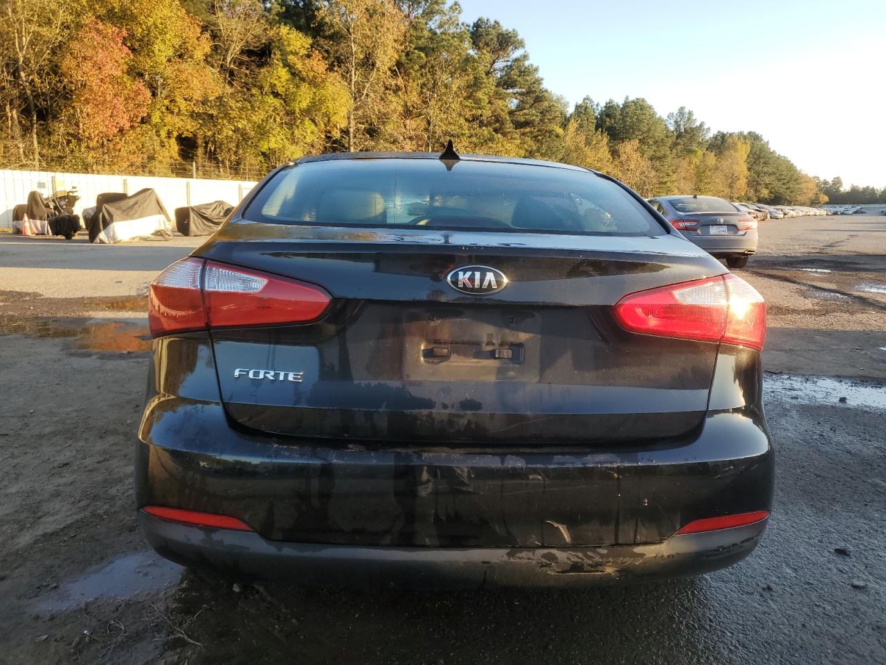 2016 Kia Forte - Image 6