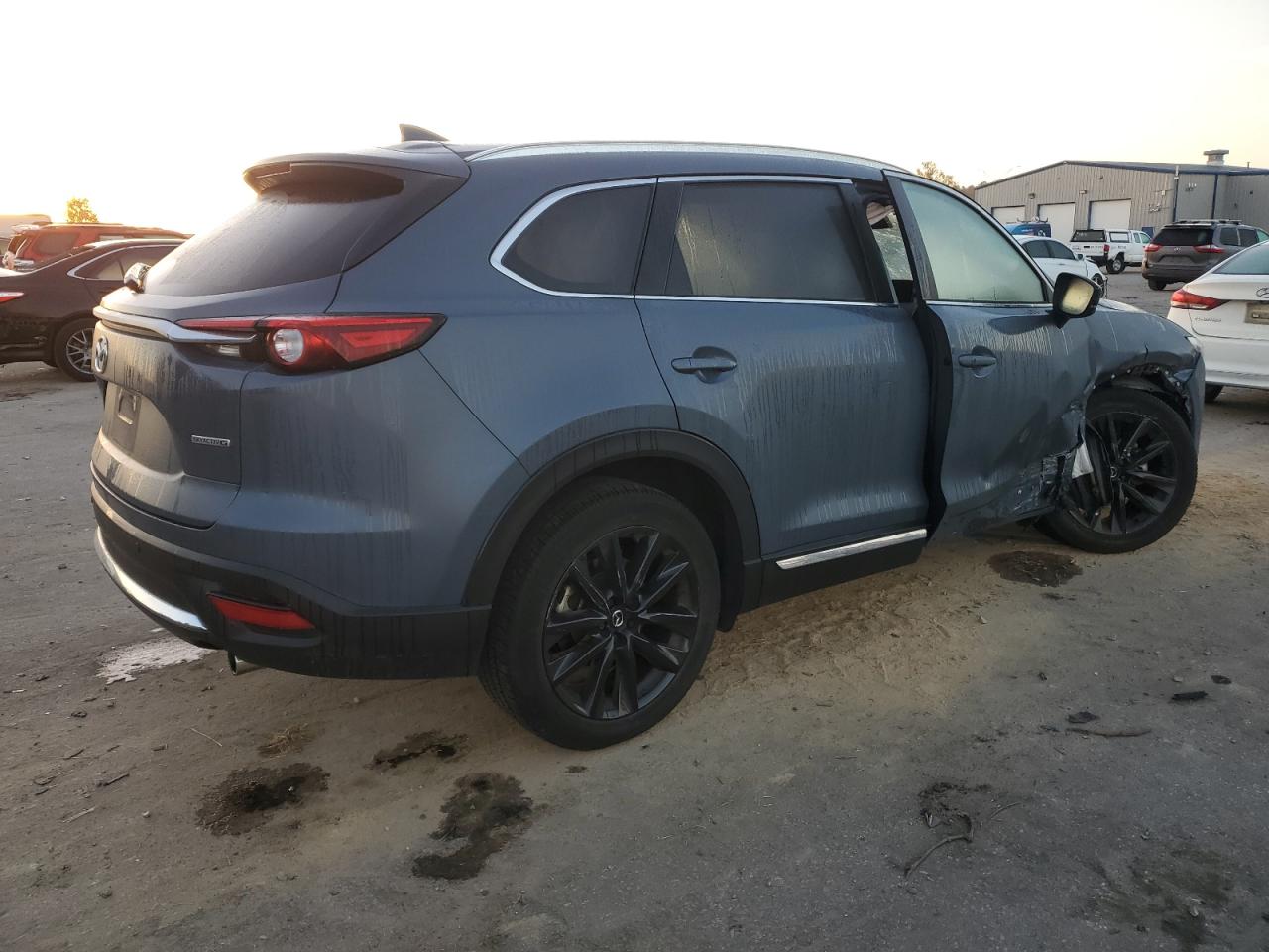 2023 Mazda CX-9 - Image 3