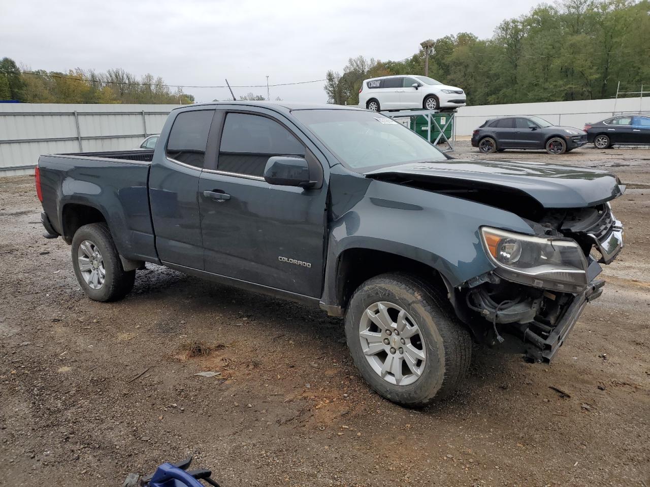 2017 Chevrolet Colorado - Image 4