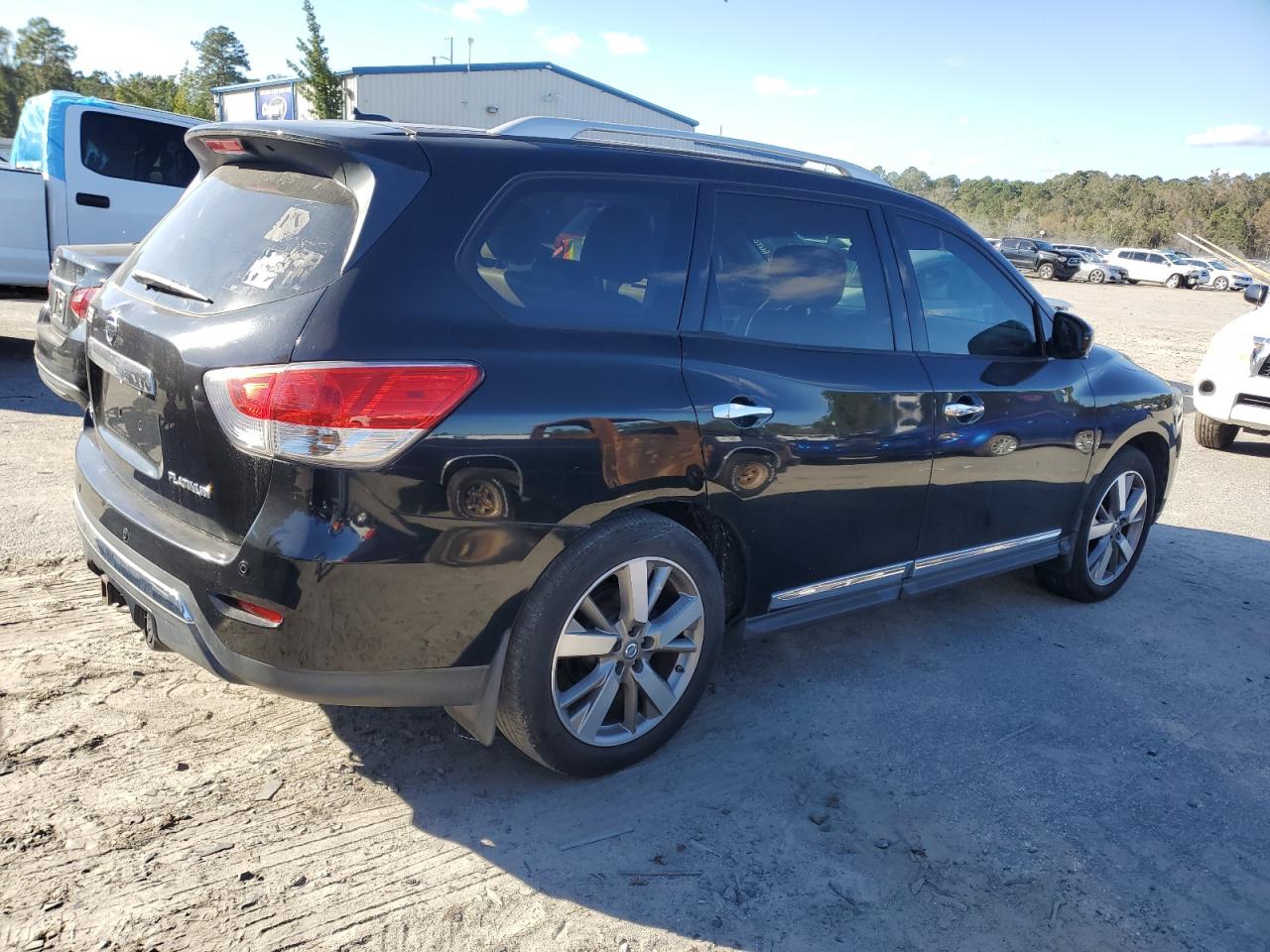 2014 Nissan Pathfinder S VIN: 5N1AR2MN4EC646073 Lot: 81046444