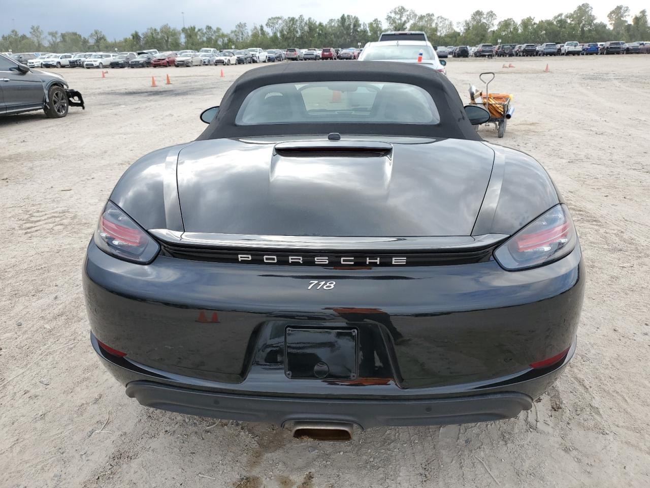 2017 Porsche Boxster VIN: WP0CA2A85HS221345 Lot: 79290894