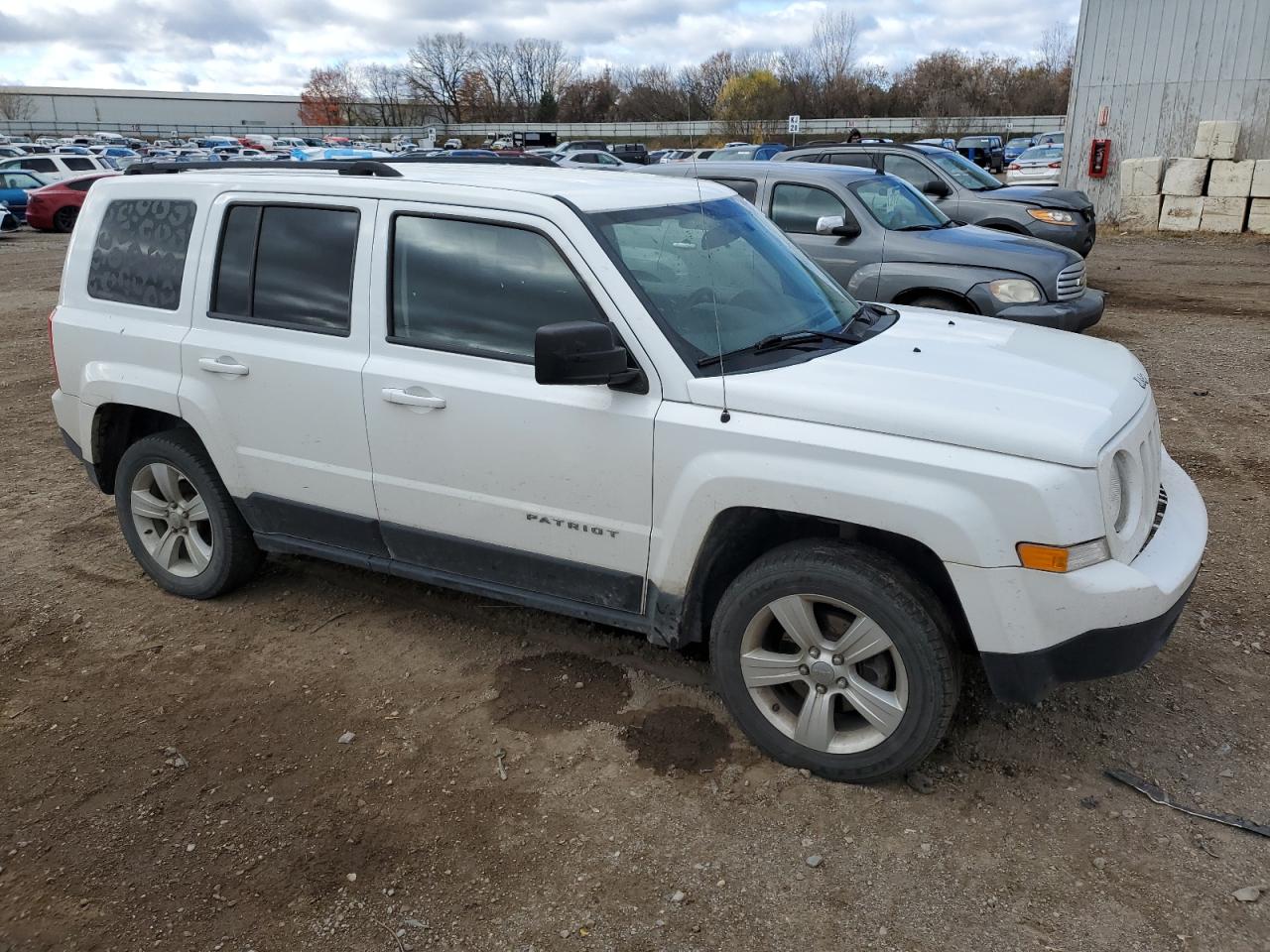 VIN 1C4NJRFB2FD280313 2015 JEEP PATRIOT no.4