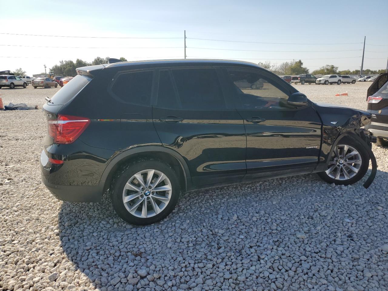 VIN 5UXWZ7C39H0V93902 2017 BMW X3 no.3