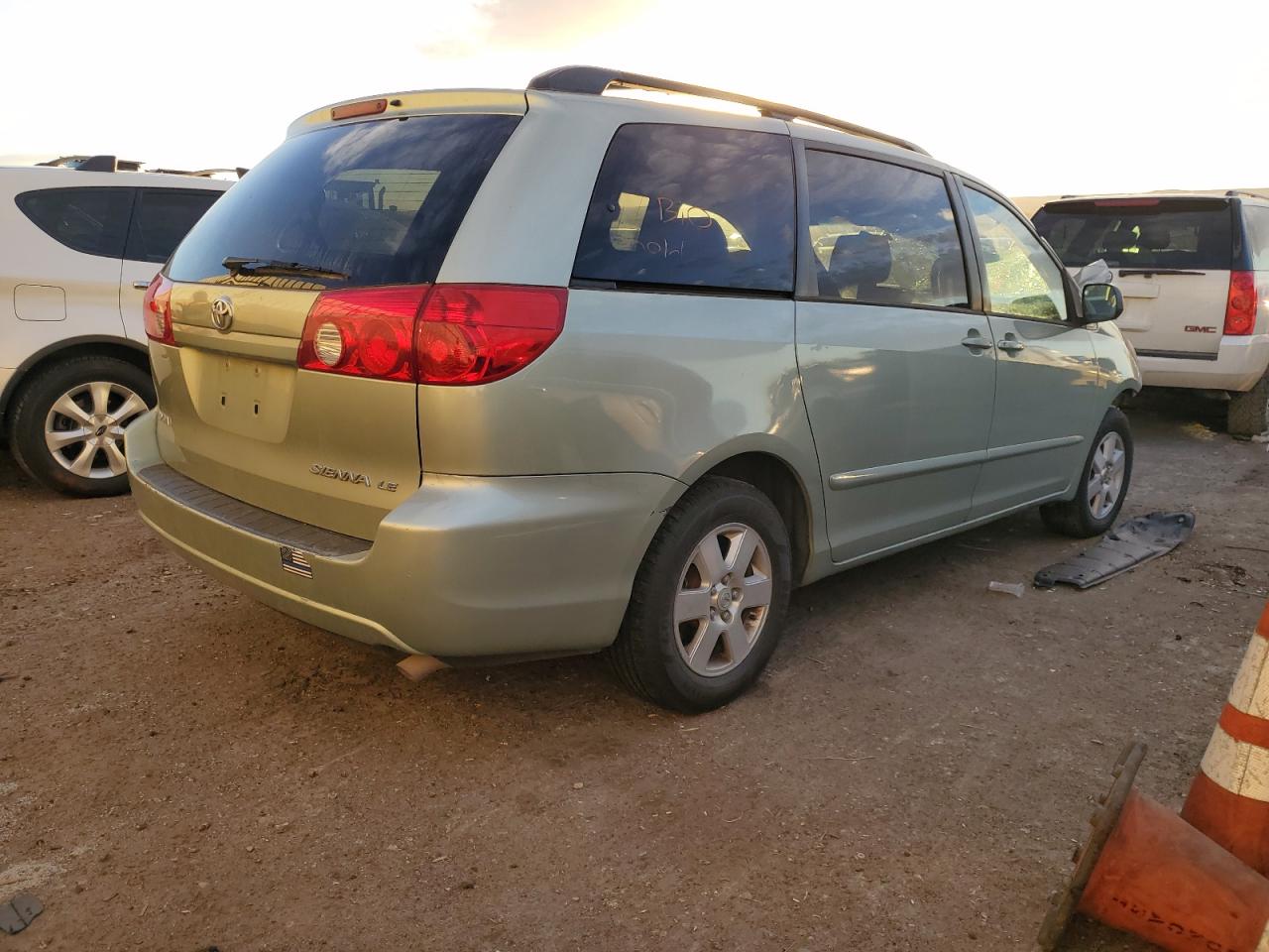 2006 Toyota Sienna - Image 3