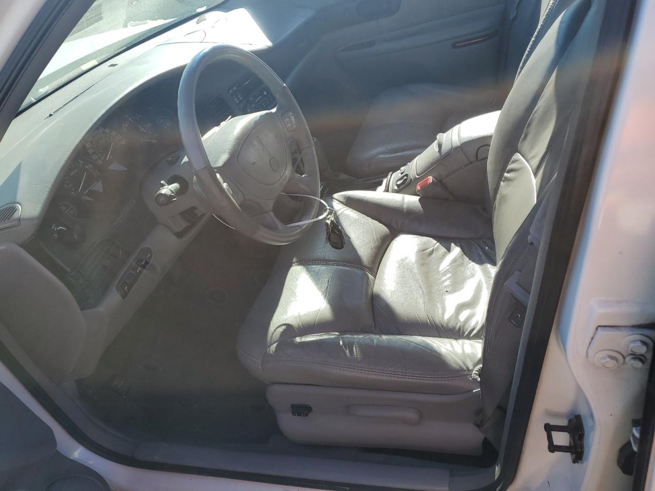 2001 Buick Regal - Image 7