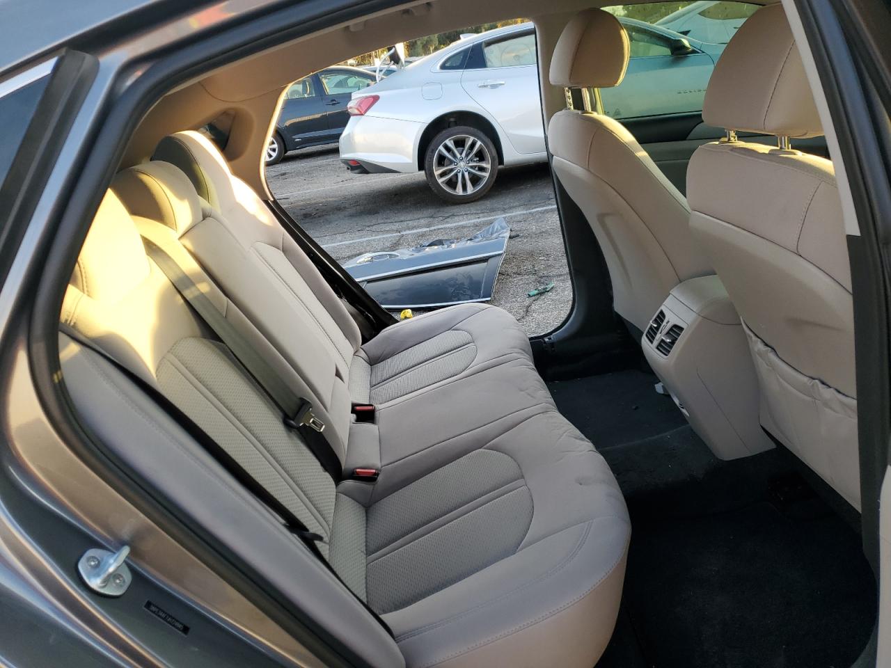 2018 Hyundai Sonata - Image 10