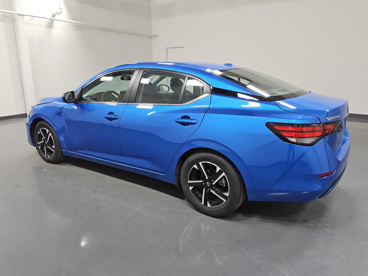 2024 Nissan Sentra - Image 2