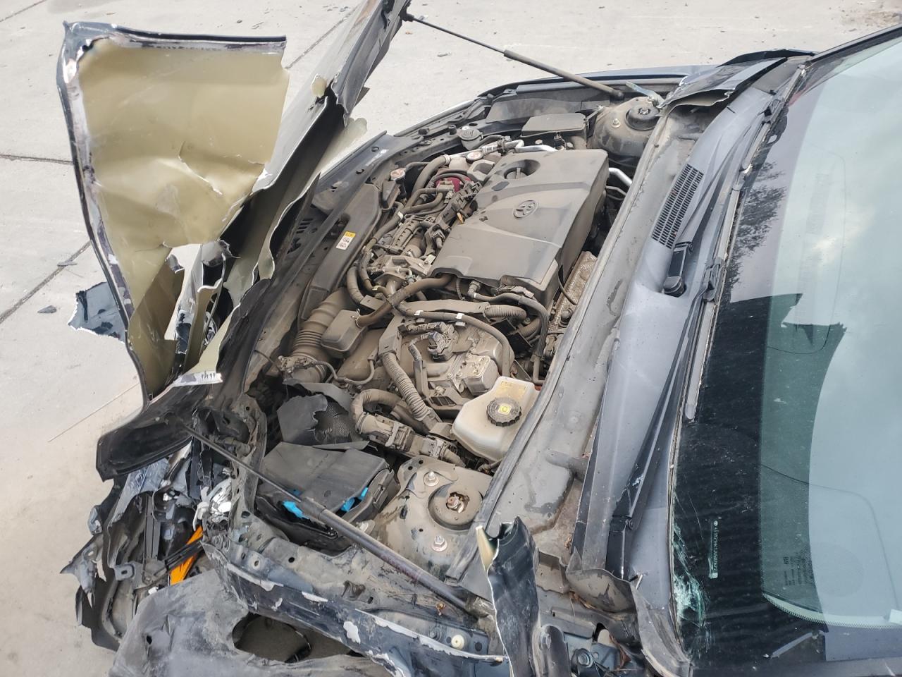 2018 Toyota Camry - Image 12