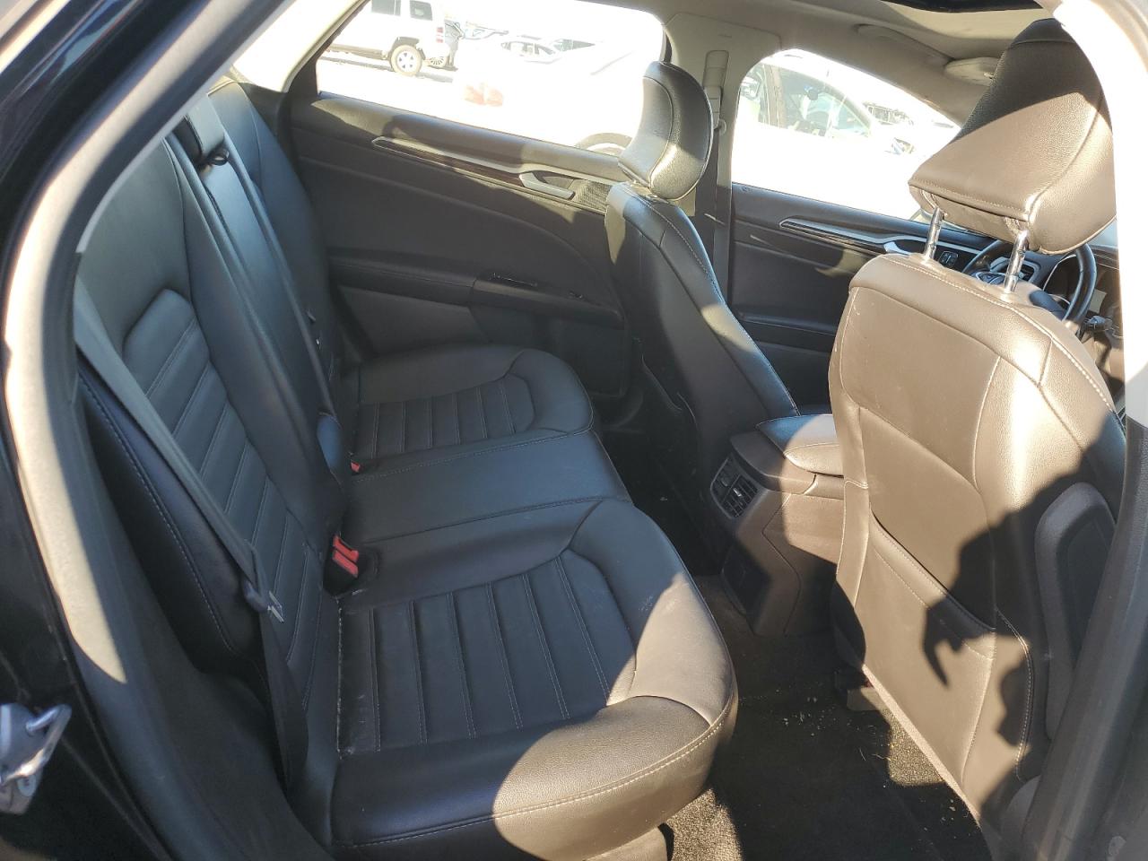 2016 Ford Fusion - Image 11