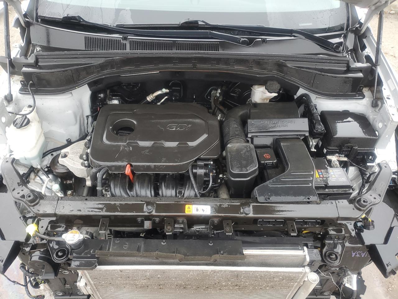2018 Hyundai Santa Fe - Image 12