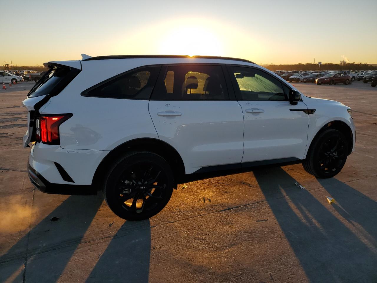 2023 Kia Sorento - Image 3