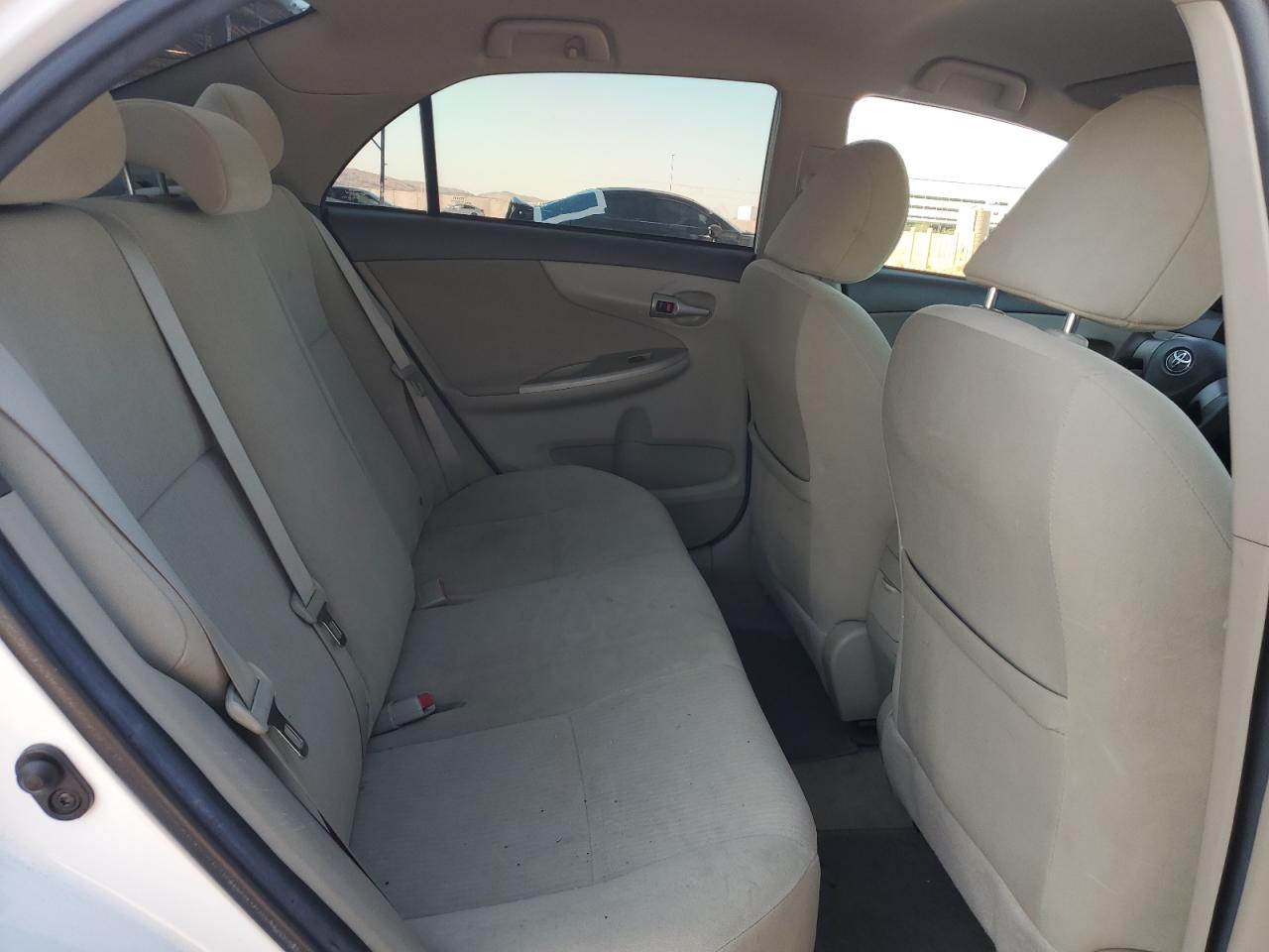 2010 Toyota Corolla - Image 10