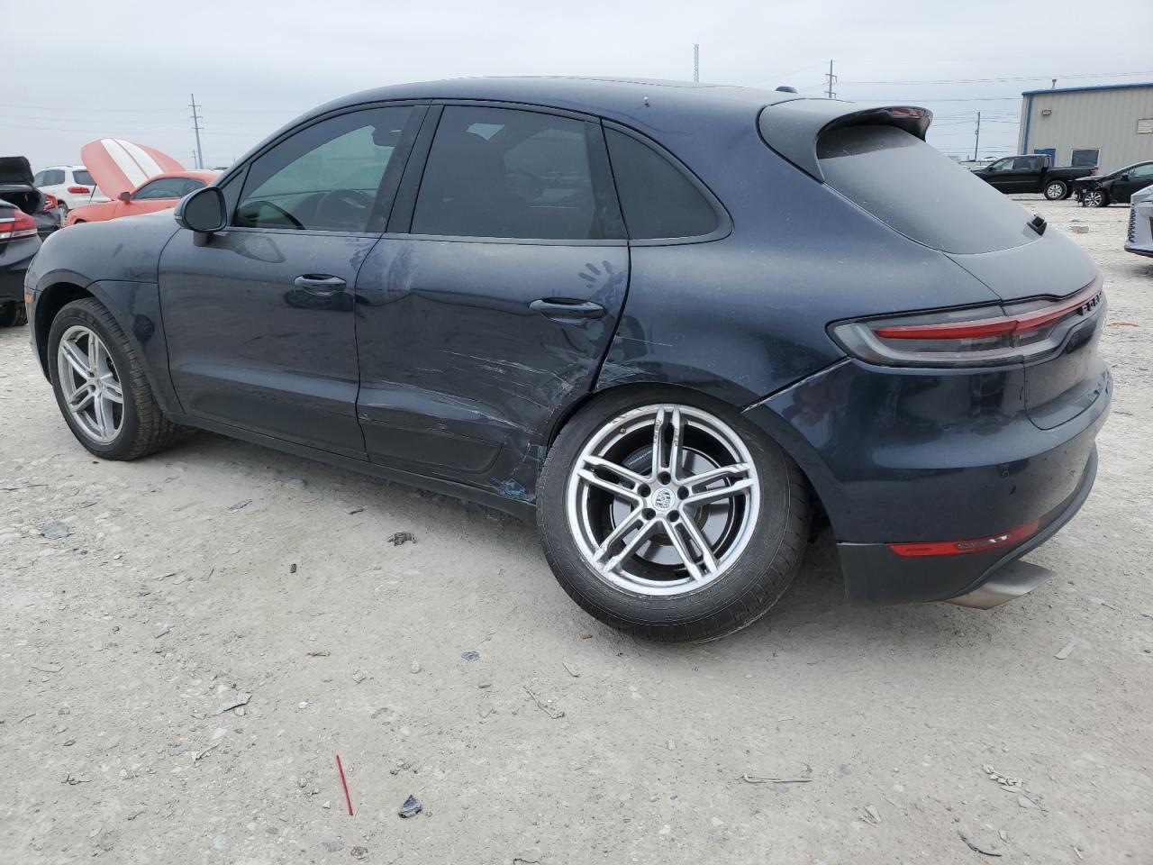 VIN WP1AA2A52LLB01551 2020 PORSCHE MACAN no.2