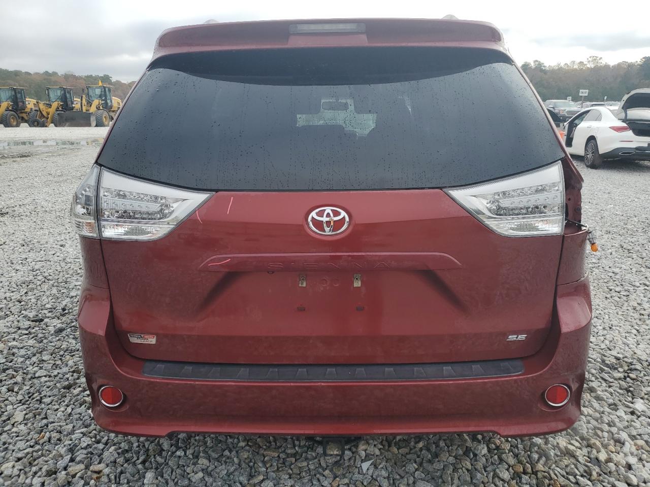 VIN 5TDXZ3DC1HS786720 2017 TOYOTA SIENNA no.6