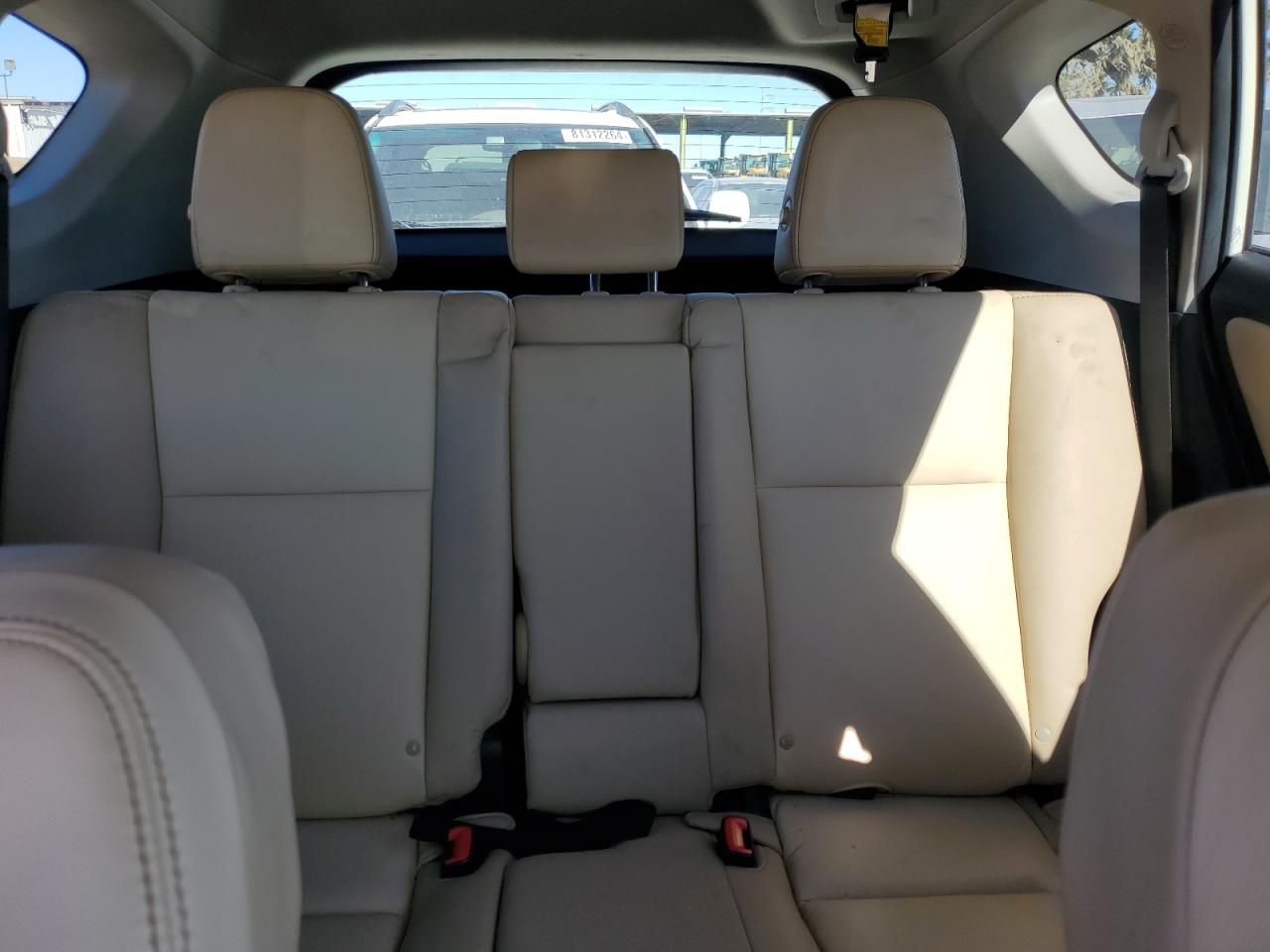 2015 Toyota RAV 4 - Image 10