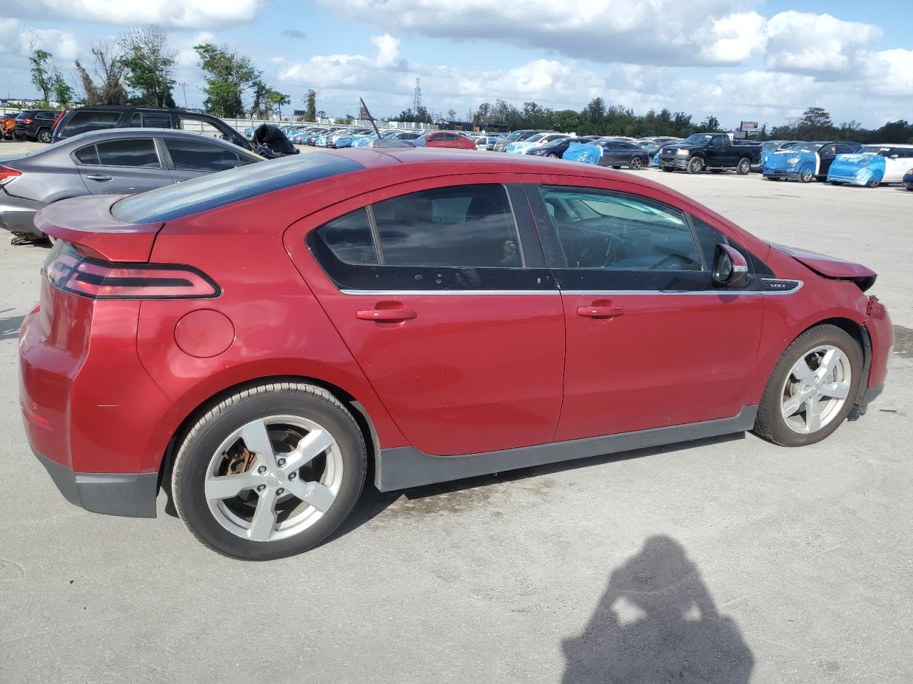 2015 Chevrolet Volt - Image 3