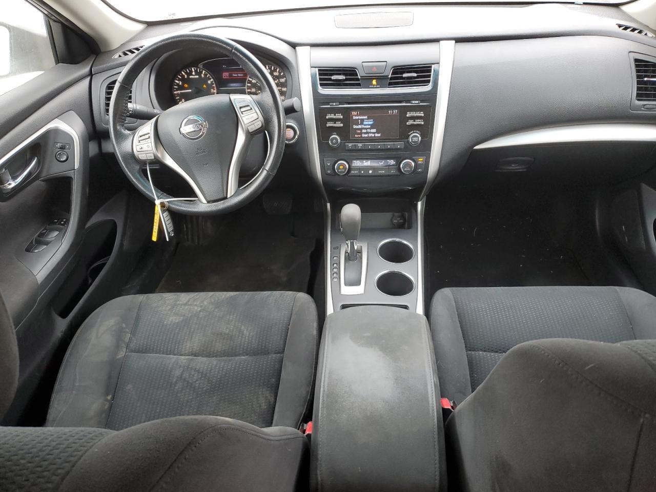 2015 Nissan Altima - Image 8