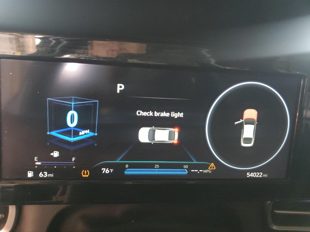 2022 Hyundai Elantra - Image 9