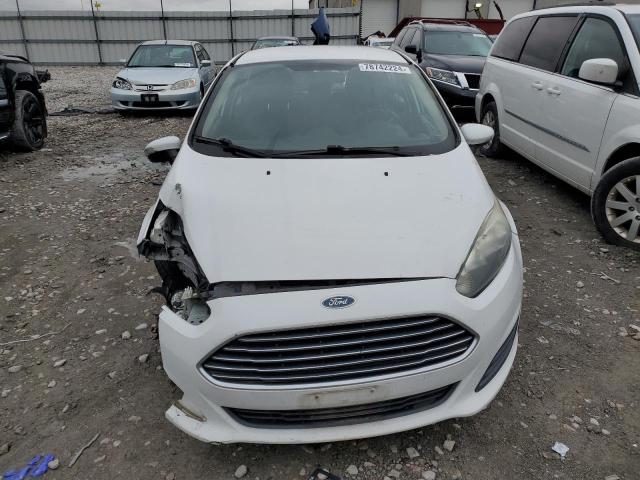  FORD FIESTA 2015 Білий