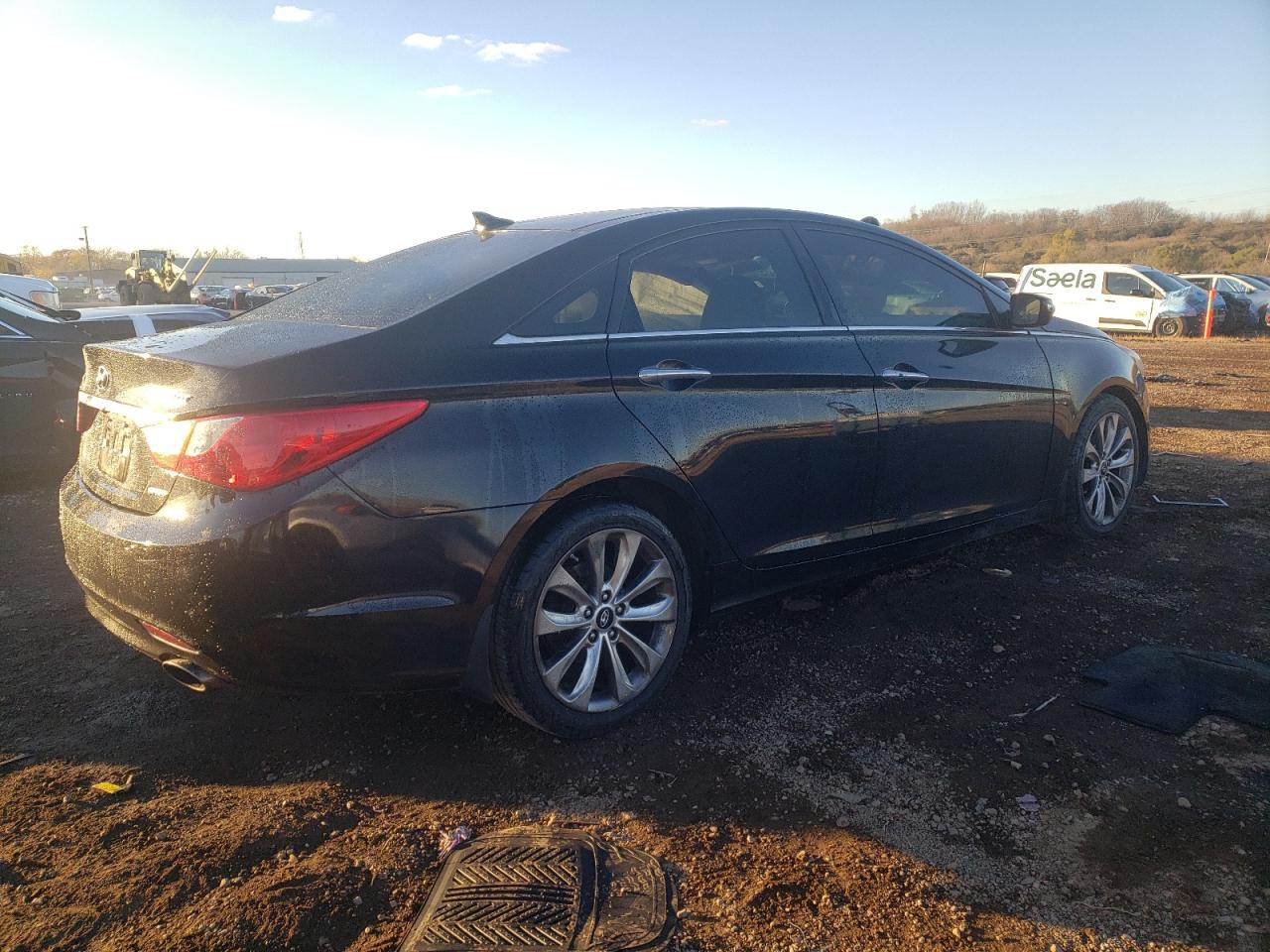2013 Hyundai Sonata - Image 3