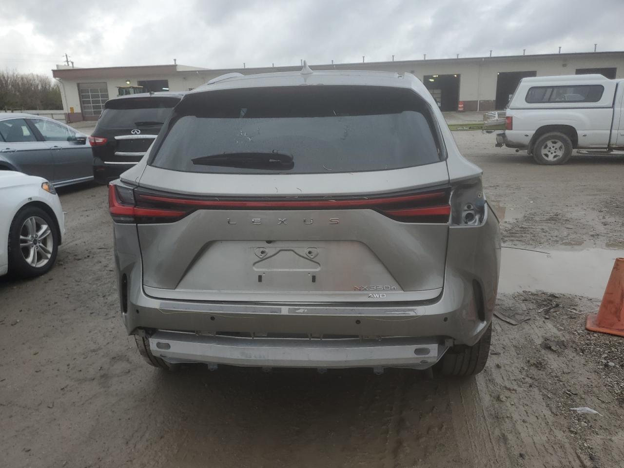 2024 Lexus Nx 350H Base VIN: 2T2HKCEZ4RC027142 Lot: 80213104