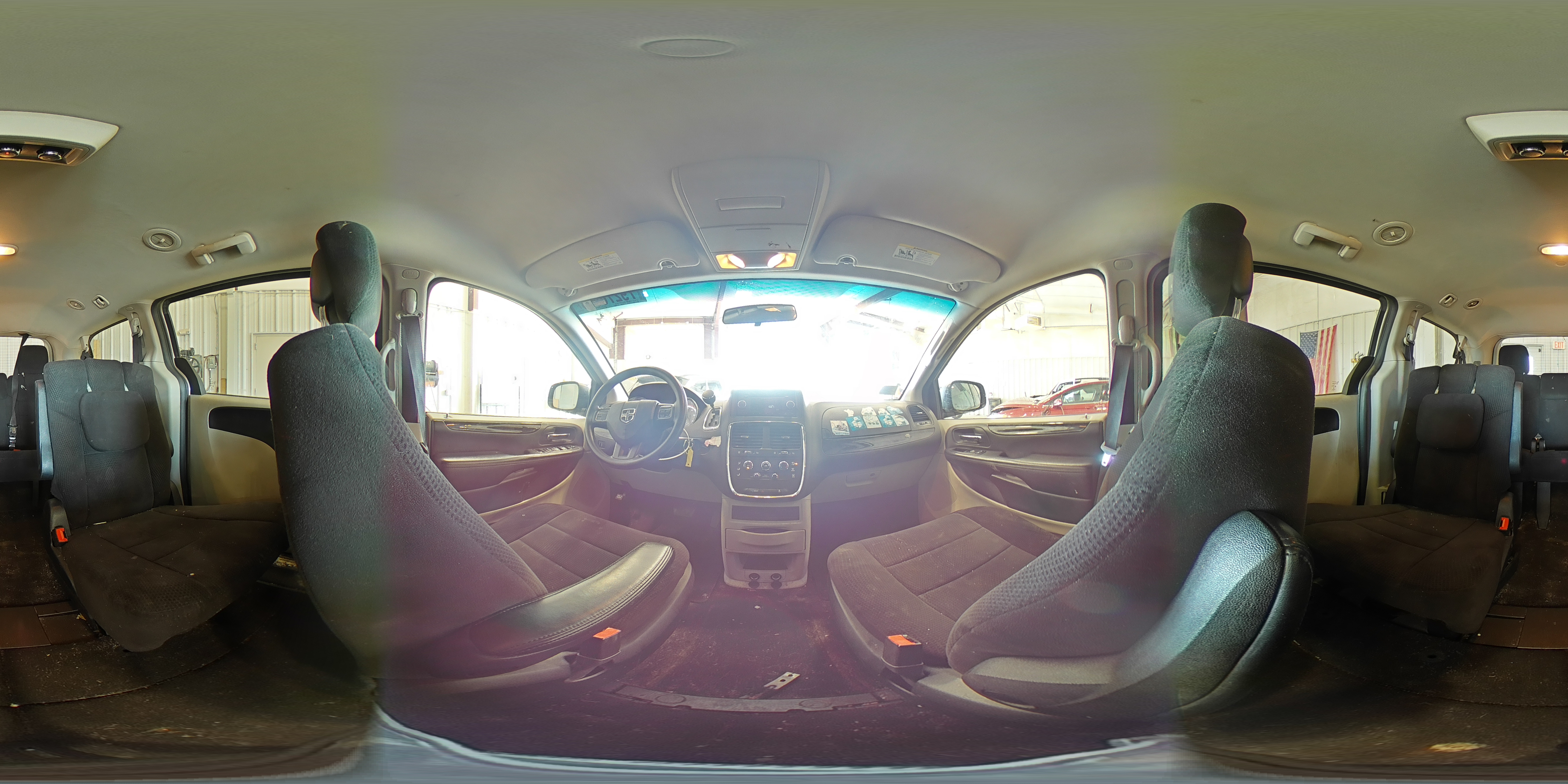 2014 Dodge Caravan - Image 15