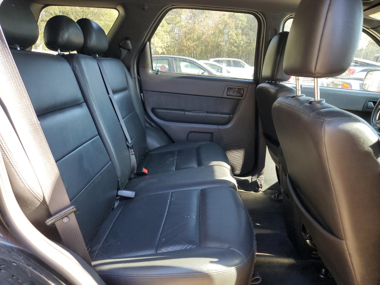2009 Ford Escape - Image 11