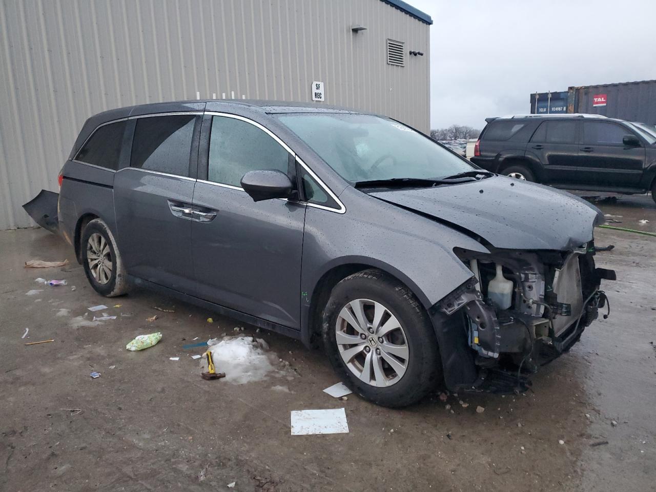2016 Honda Odyssey - Image 4