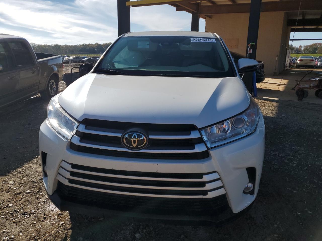 2019 Toyota Highlander - Image 5
