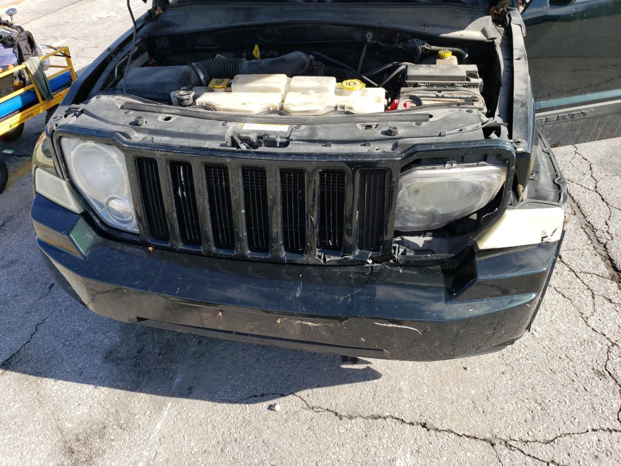 2012 Jeep Liberty (North America) - Image 11