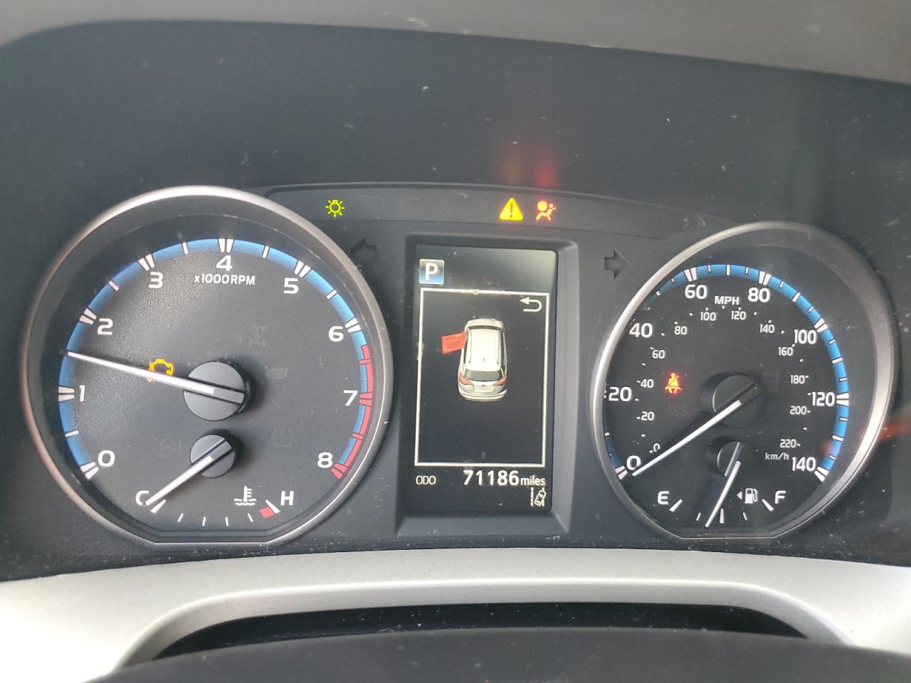 2017 Toyota RAV 4 - Image 9