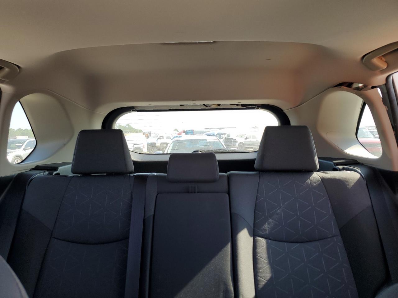 2019 Toyota RAV 4 - Image 10