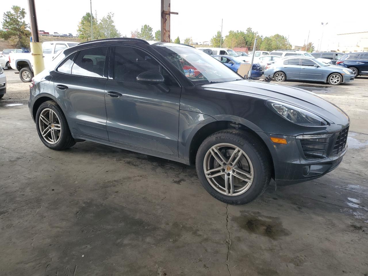 2017 Porsche Macan - Image 4