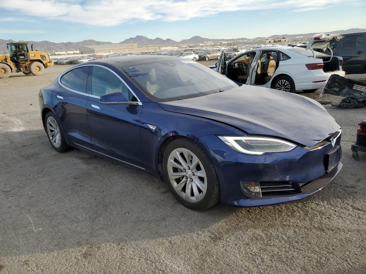 VIN 5YJSA1E20GF138428 2016 TESLA MODEL S no.4