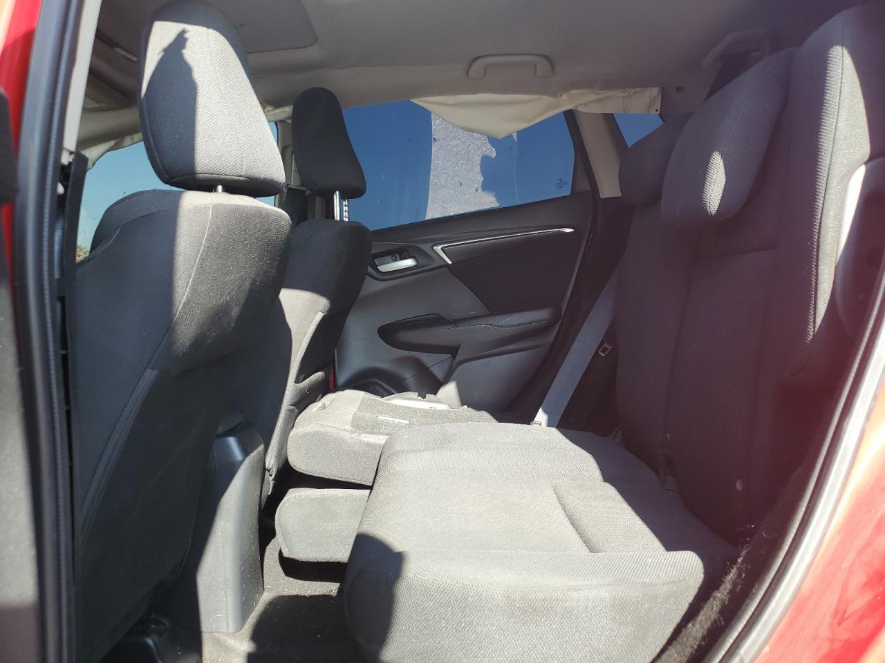 2015 Honda Fit - Image 10