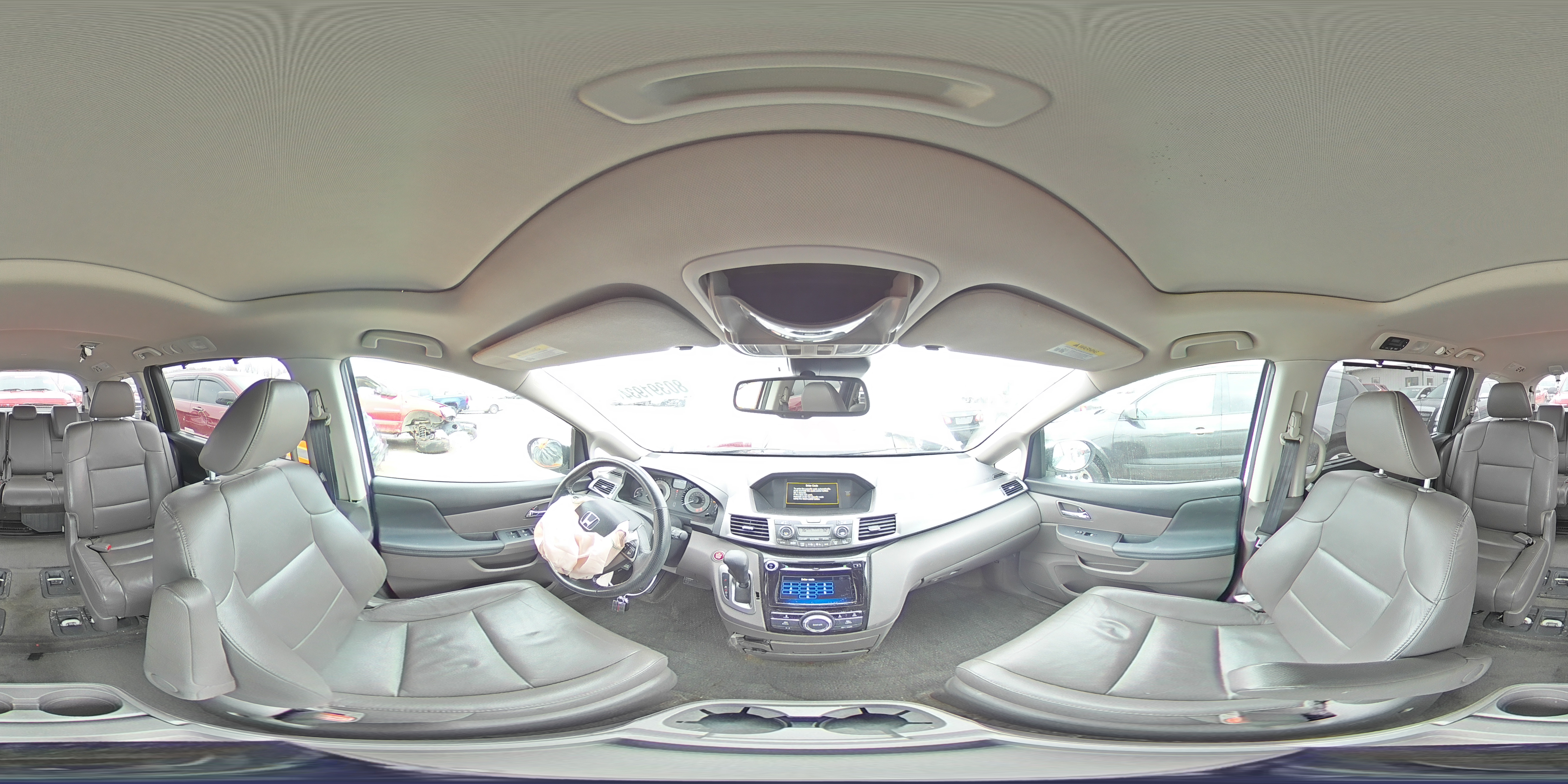 2015 Honda Odyssey - Image 15