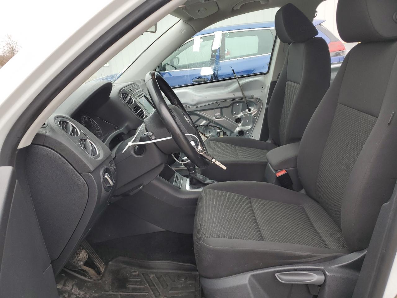 2015 Volkswagen Tiguan - Image 7