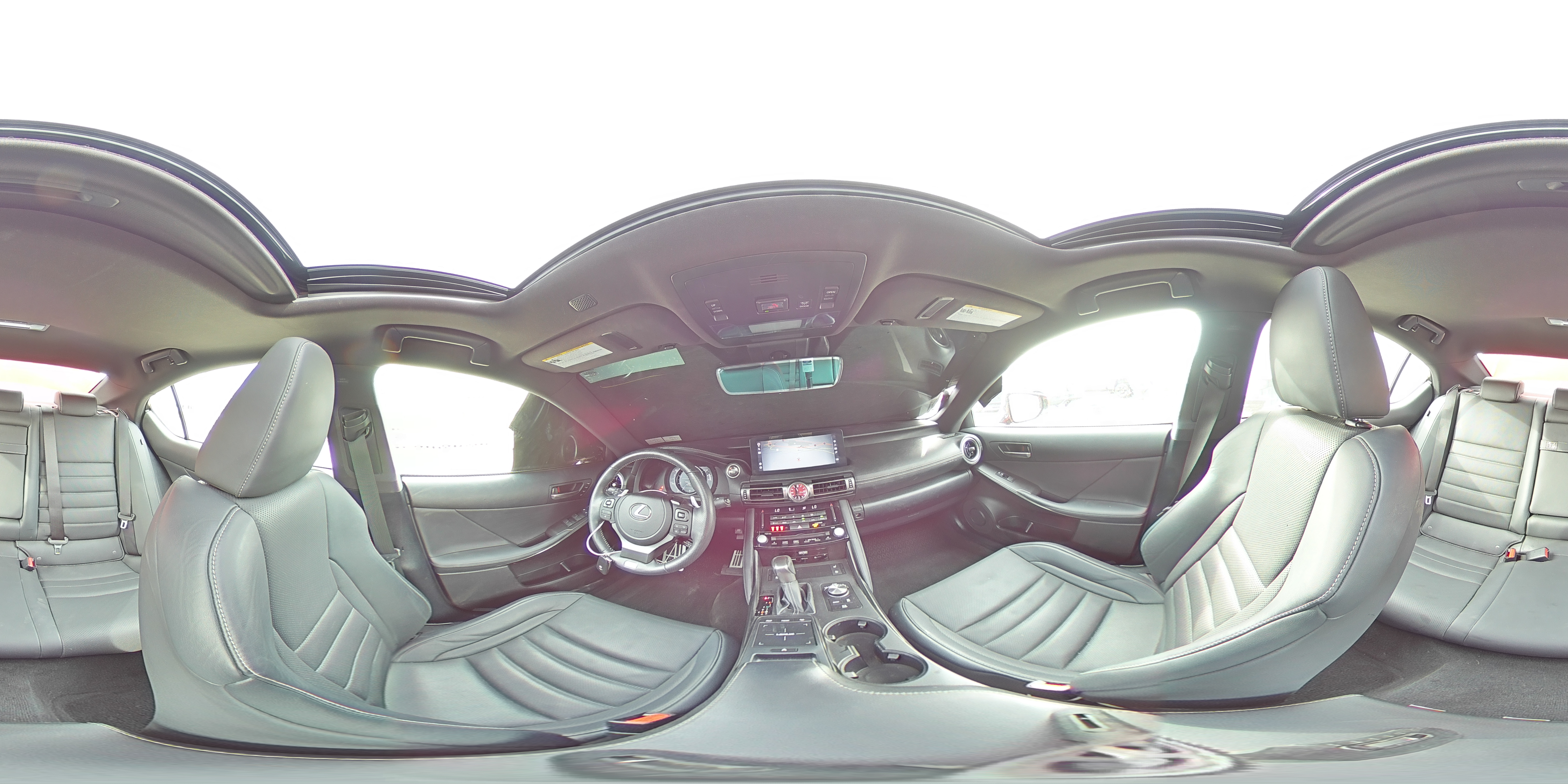 2022 Lexus IS - Image 14