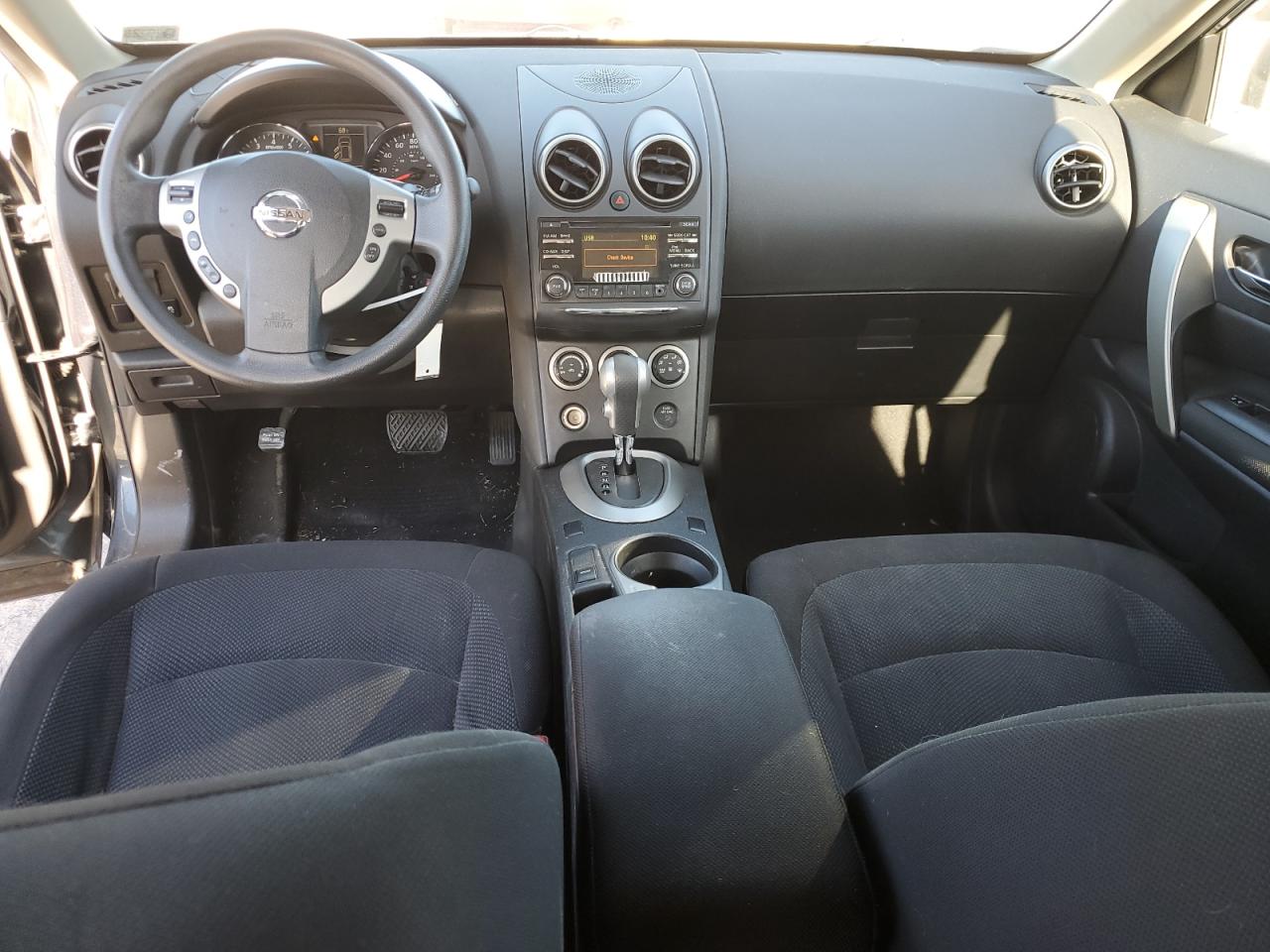 2014 Nissan Rogue - Image 8