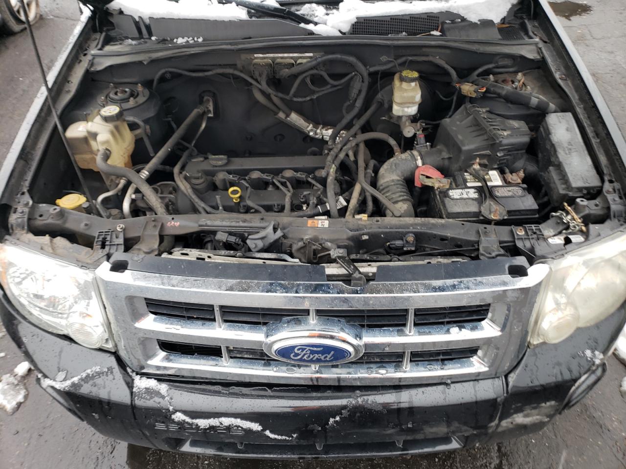 2011 Ford Escape - Image 11