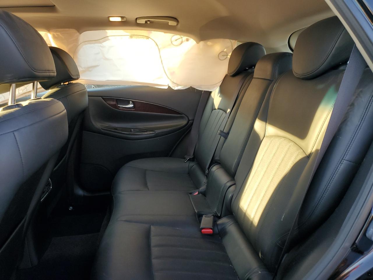2017 Infiniti QX50 - Image 11