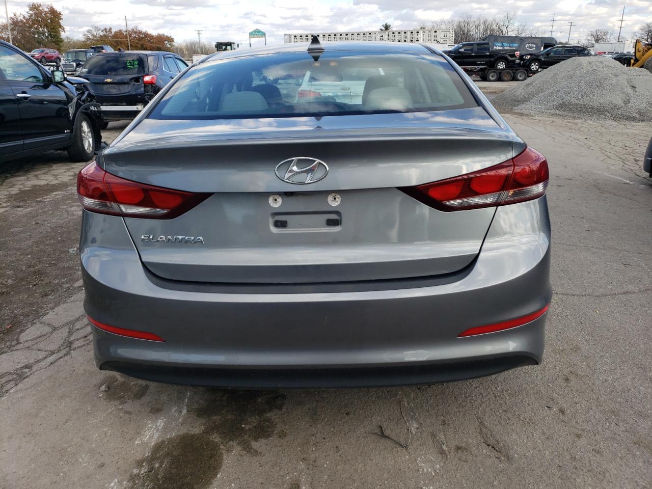 2018 Hyundai Elantra - Image 6