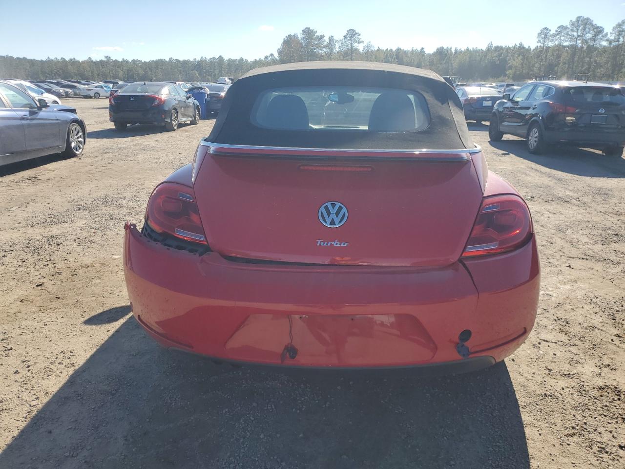 VIN 3VW517AT1GM807751 2016 VOLKSWAGEN BEETLE no.6