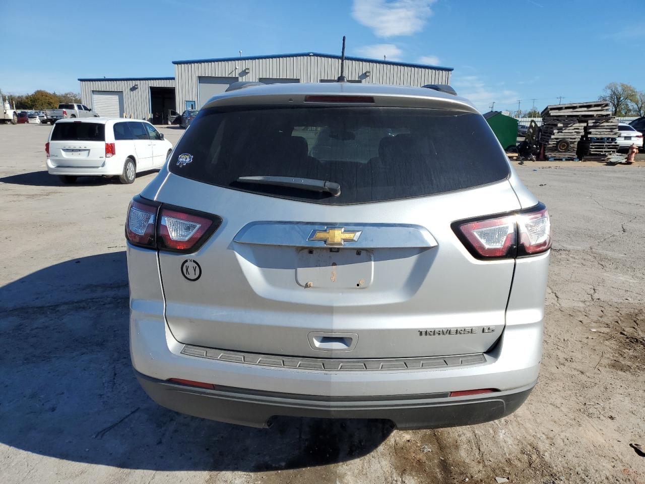 VIN 1GNKRFED5FJ152203 2015 CHEVROLET TRAVERSE no.6