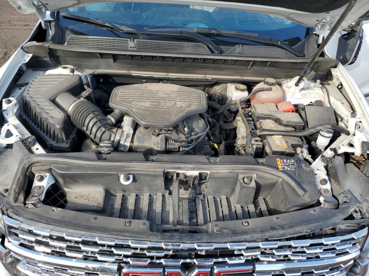 2021 GMC Acadia - Image 13