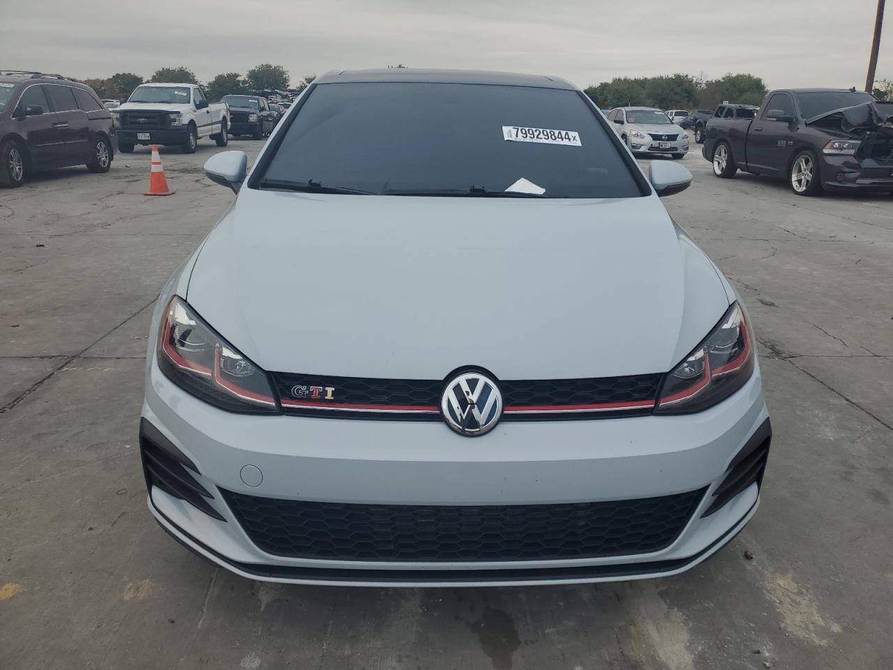 2018 Volkswagen GTI - Image 5