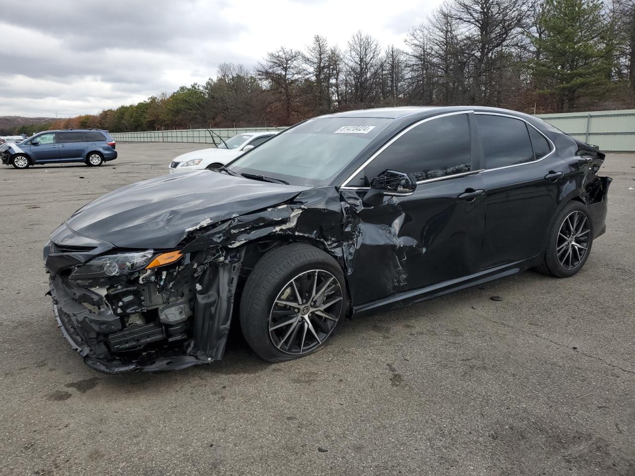 4T1G11AK3PU838989 2023 TOYOTA CAMRY - Image 1