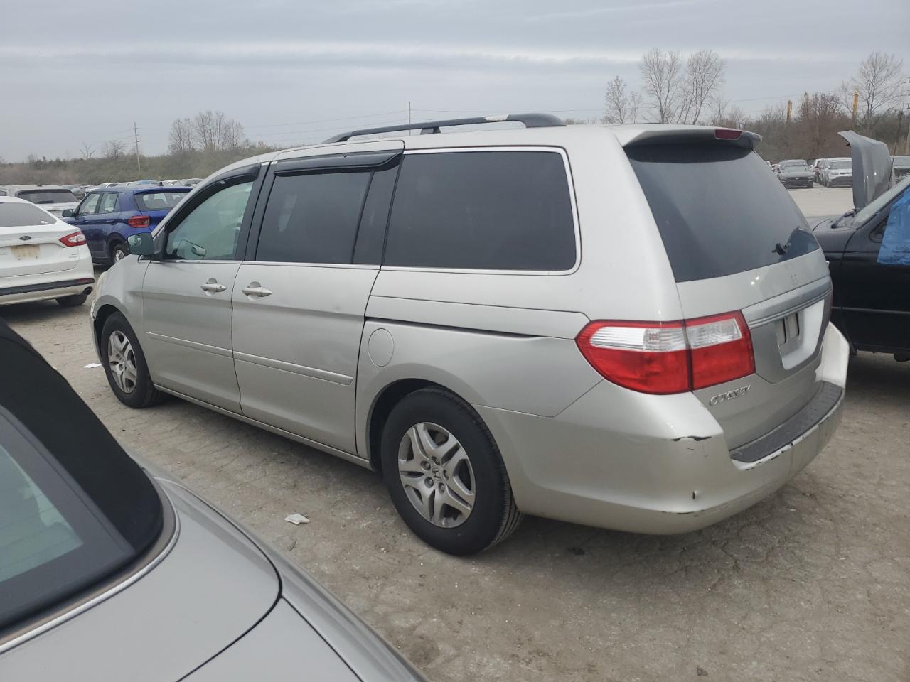 2006 Honda Odyssey - Image 2